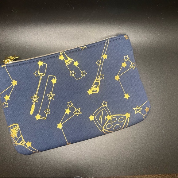 Flower by Drew Barrymore Beauty Makeup Set - Picture 2 of 5